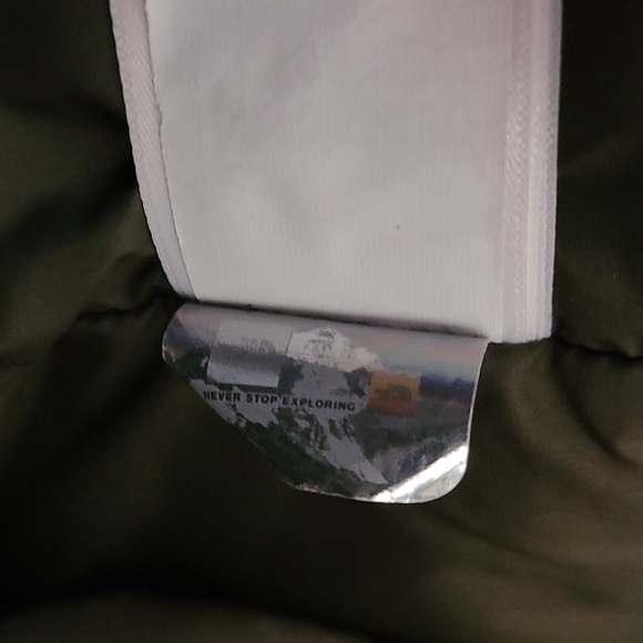 The north face reign on down parka jacket L - Picture 10 of 10